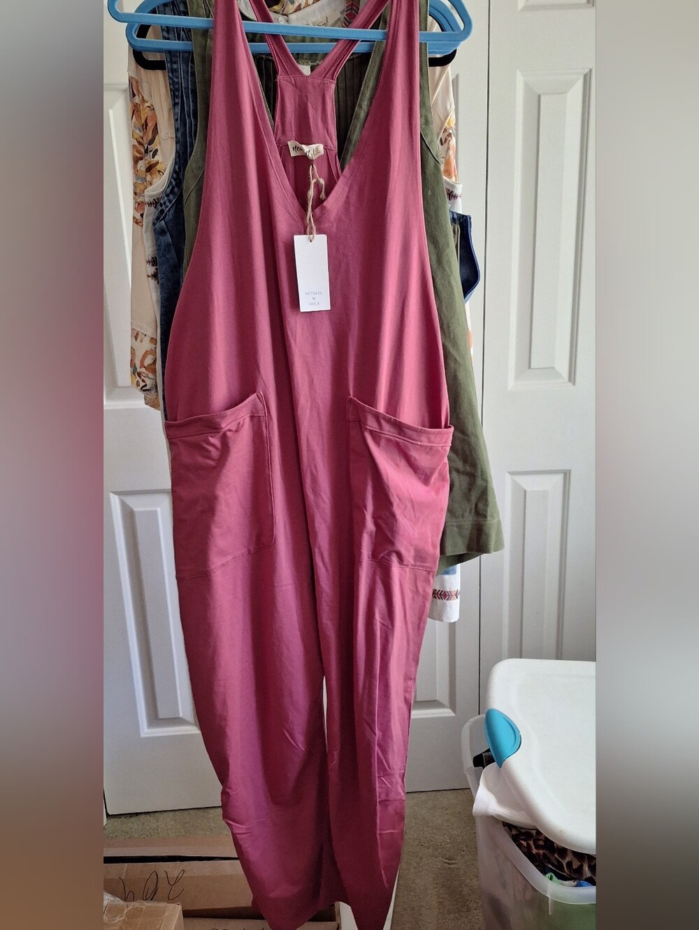 Sleeveless V-Neck Dusty Rose Jumpsuit with Front Pockets